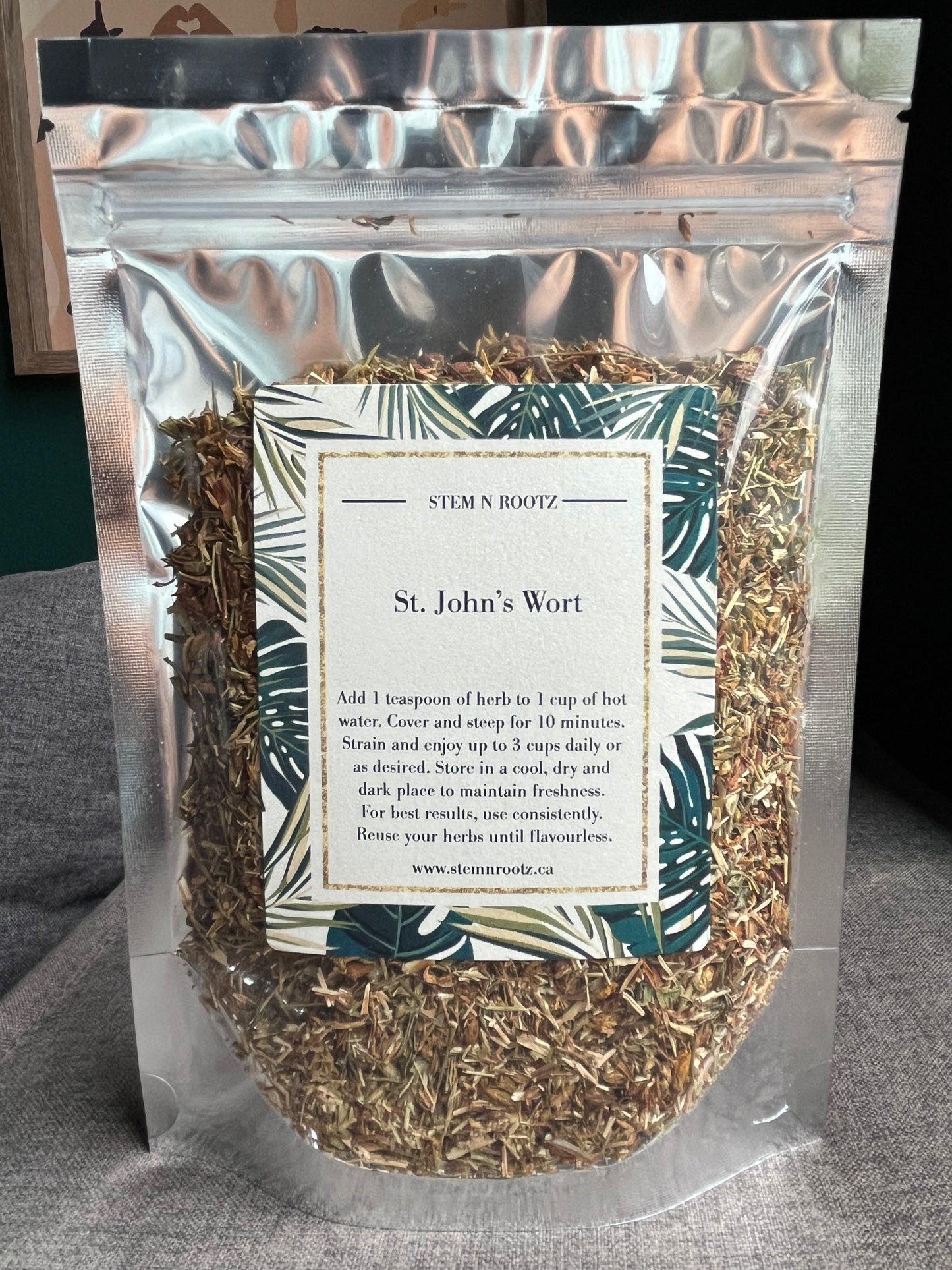 St. John's Wort – Natural Support for Mood, Emotional Balance, and Well Being 2oz