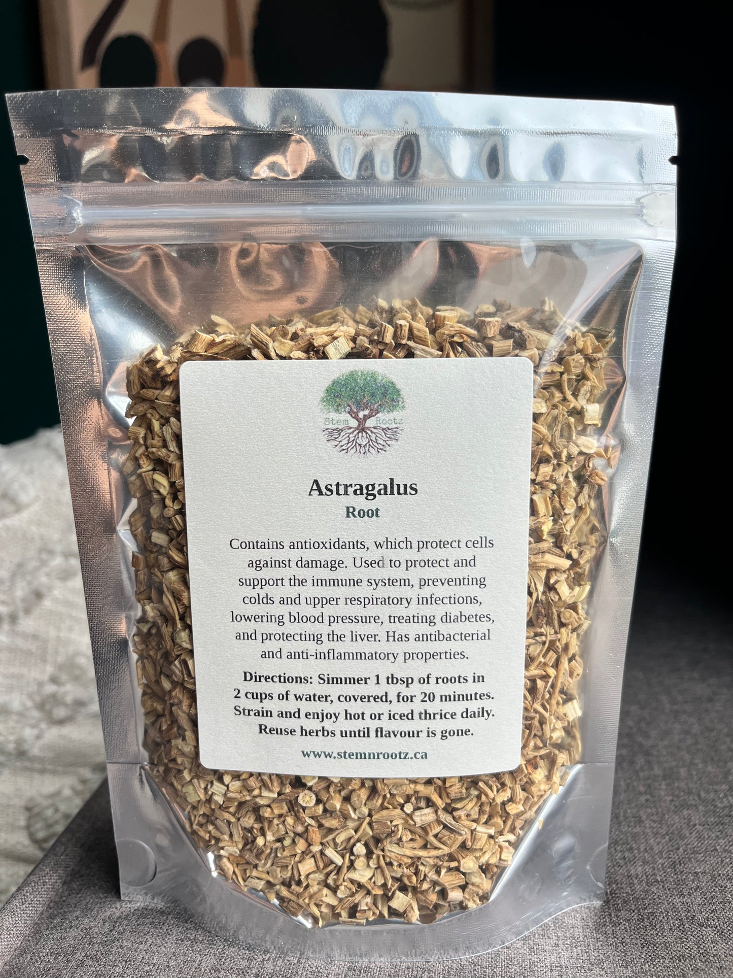 Astragalus Tea – Your Natural Elixir for Vitality and Immune Strength 4oz