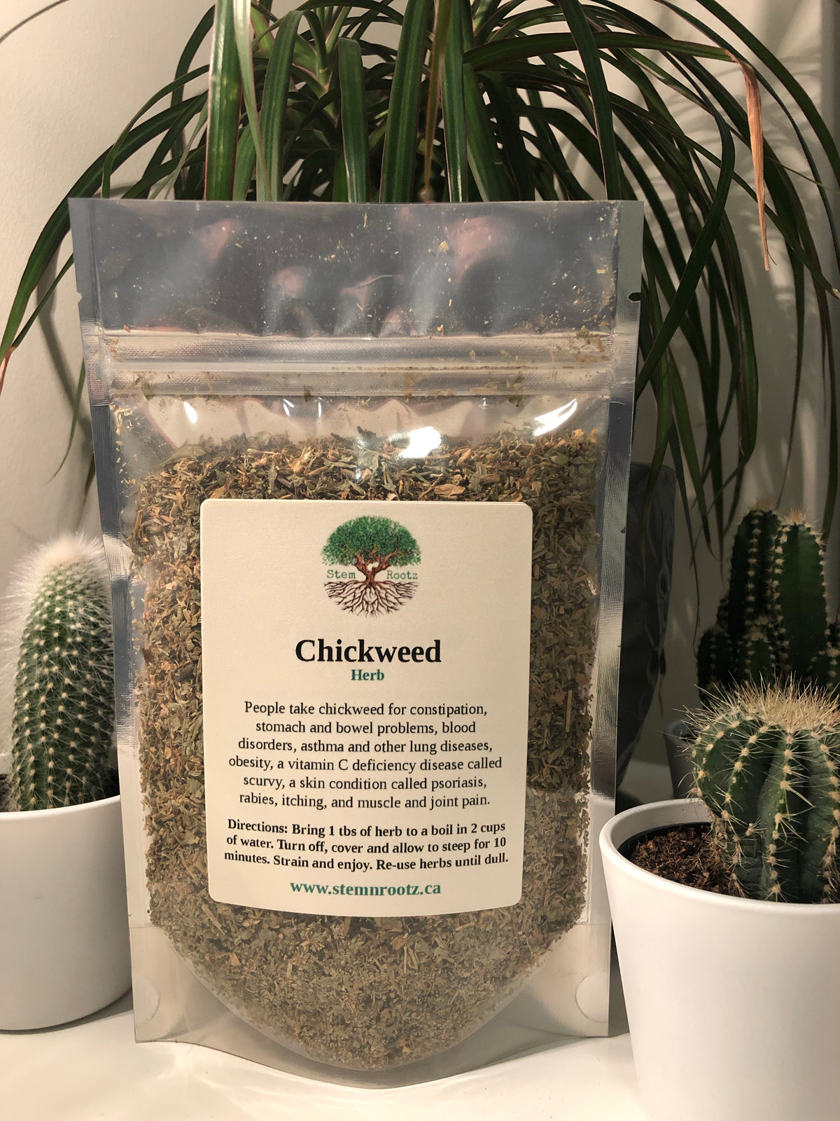 Chickweed loose leaf herbal tea in resealable 2oz pouch