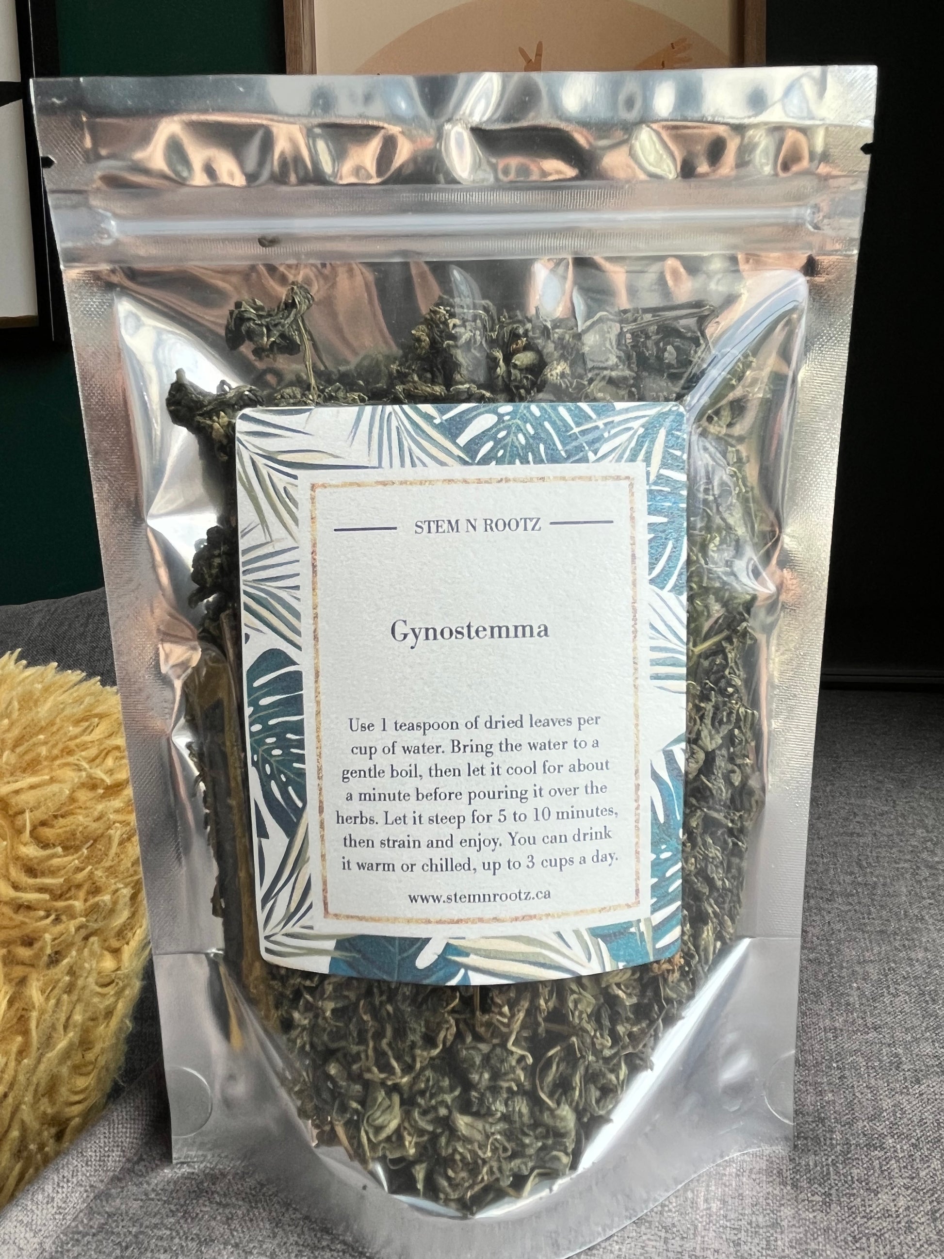 Gynostemma loose leaf herbal tea in resealable 2oz pouch