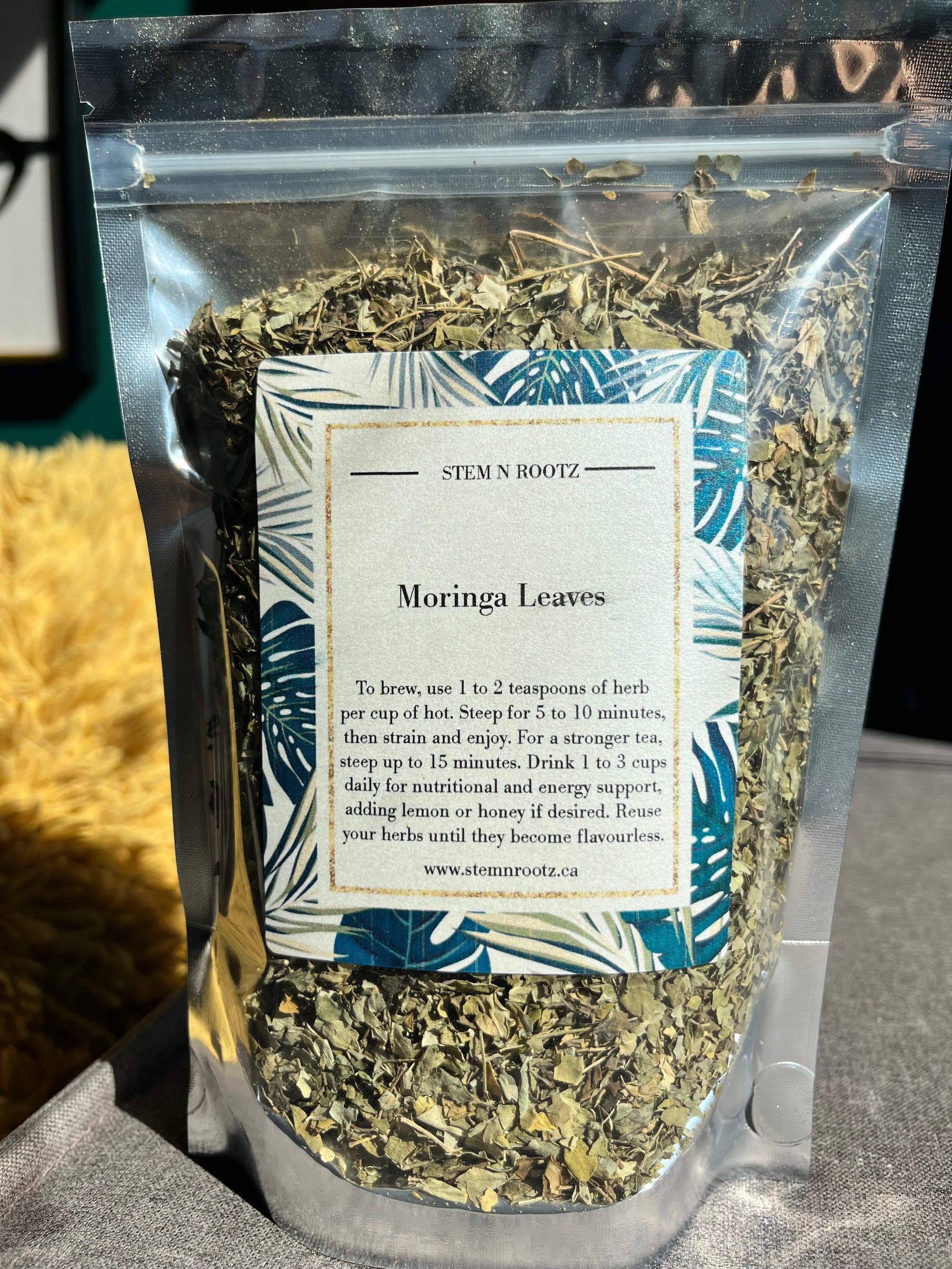 Stem n Rootz – Moringa Leaves loose leaf herbal tea in resealable 2oz pouch