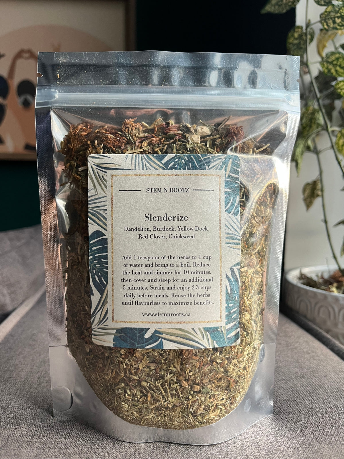 Slenderize Tea Blend loose leaf herbal blend in resealable 2oz pouch