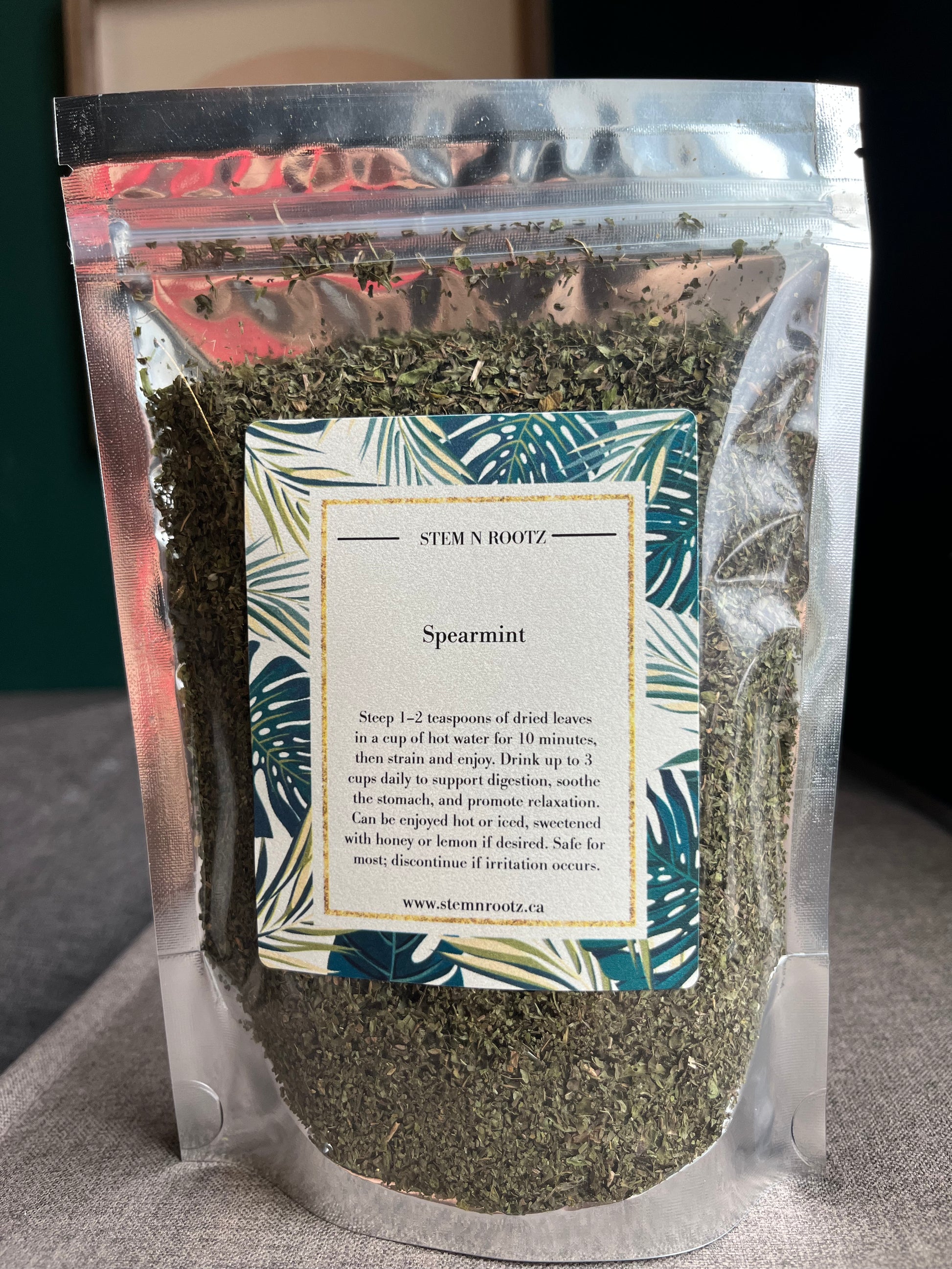 Stem n Rootz – Spearmint loose leaf herbal tea in resealable 2oz pouch