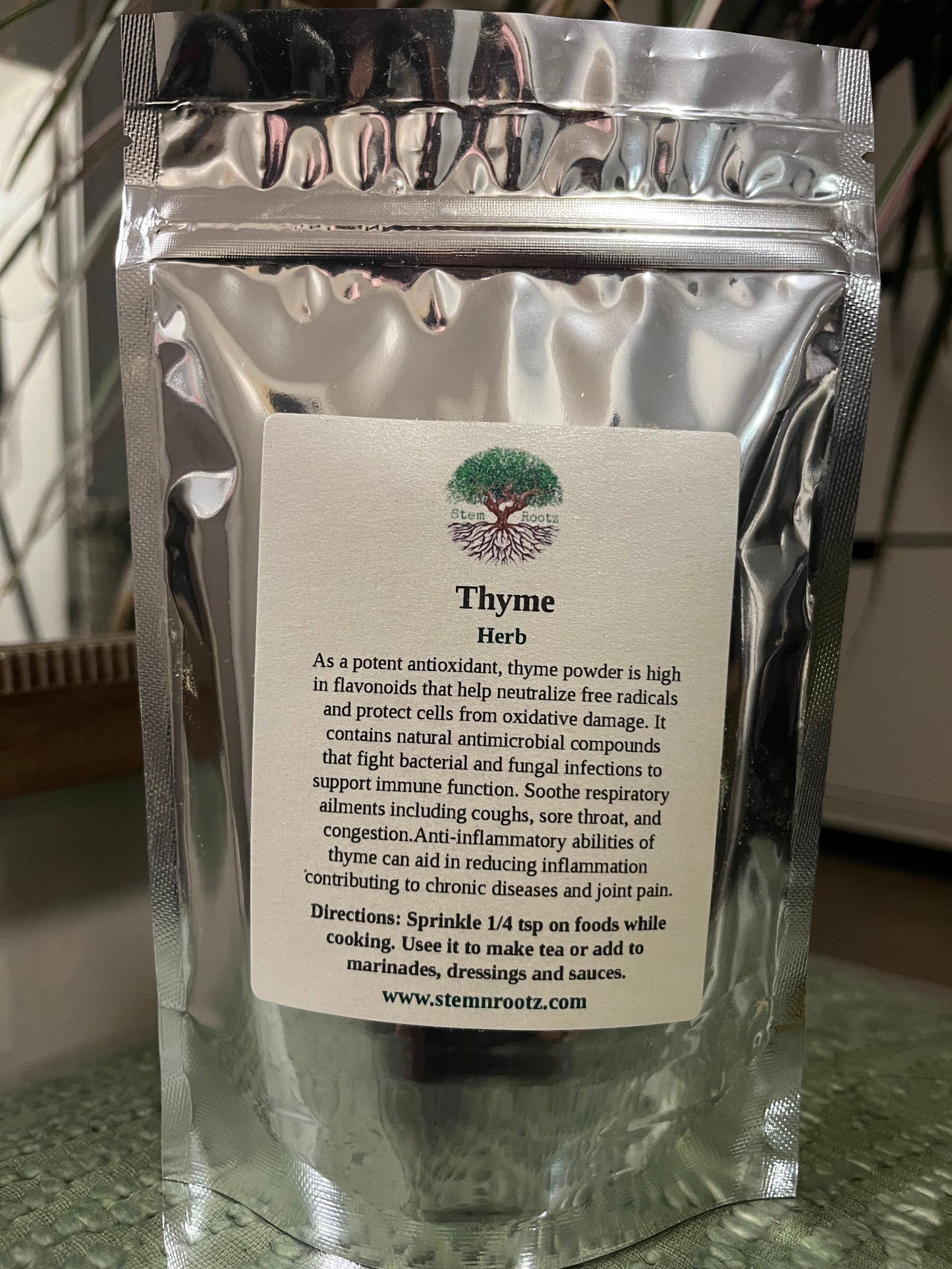Stem n Rootz – Thyme Powder in resealable 3oz pouch