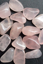 Load image into Gallery viewer, rose quartz